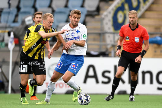 Häckens Gustav Berggren,  IFK Norrköpings Christoffer