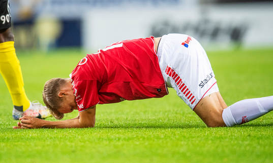 Kalmars Svante Ingelsson har ont