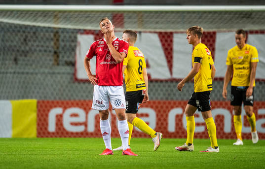Kalmars Alexander Ahl Holmström deppar