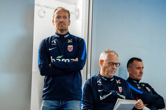 Svein Graff, head coach Lars Lagerbäck and assistant coach