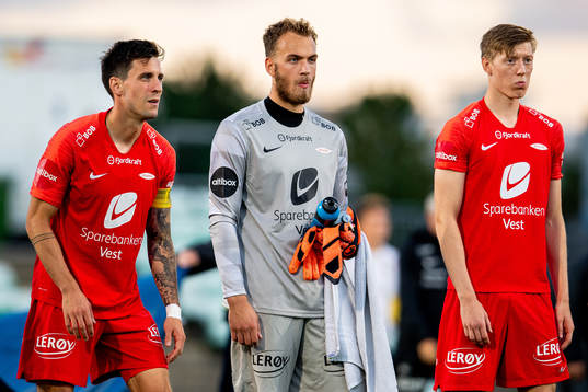 Daniel Alexander Pedersen, goalkeeper Markus Olsen
