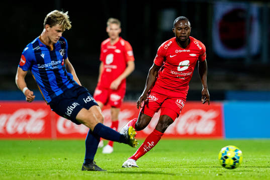 Peder Vogt of Stabæk and Gilbert Koomson of Brann