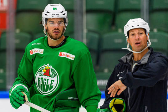 Eric Gelinas och tränare Cam Abbott