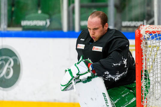 Målvakt Johan Gustafsson har ont