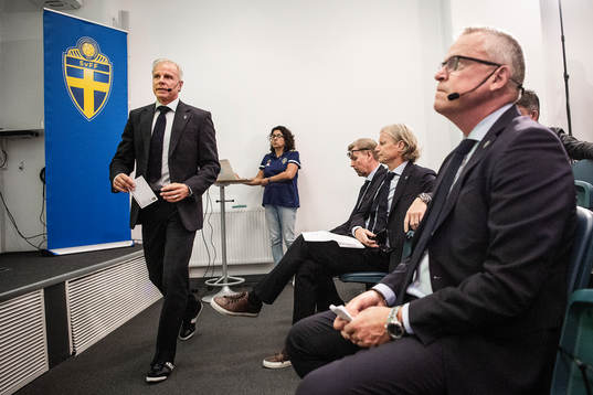 Head coach of the U21 team Roland Nilsson and head coach