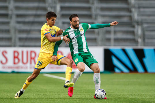 Laszlo Deutsch of Puskas and Abdul Khalili of Hammarby