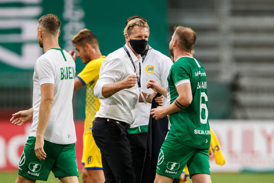 Jesper Jansson, sports director celebrate with Darijan