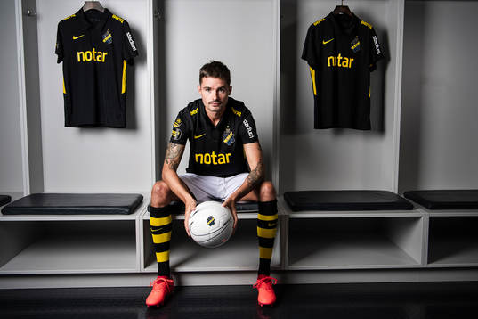 Mikael Lustig