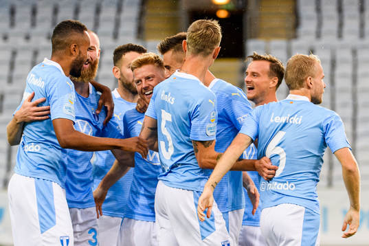 Jo Inge Berget celebrates with his teammates