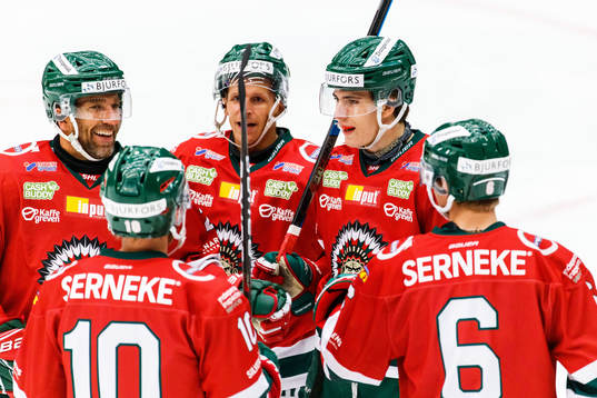 Frölundas Mattias Norlinder jublar med lagkamrater
