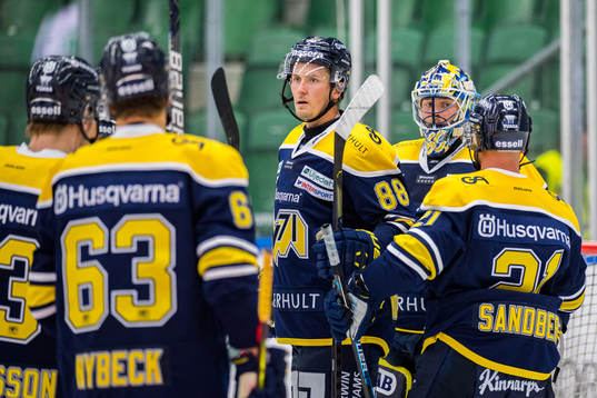 s Jesper Kokkonen och Christian Sandberg jublar med