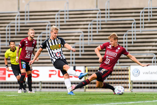 Landskronas Linus Olsson gör 1-0