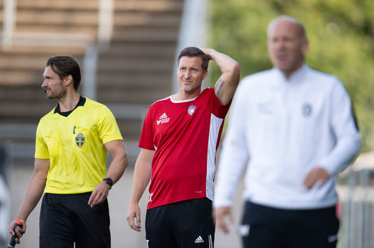 Assyriska tränare Andreas Tegström deppar