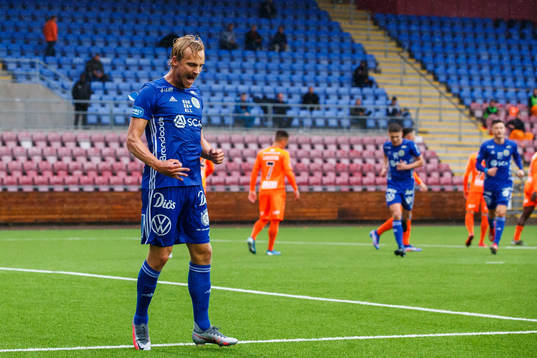 Bläddra bland fler bilder av Fotboll, Superettan, AFC Eskilstuna - GIF Sundsvall