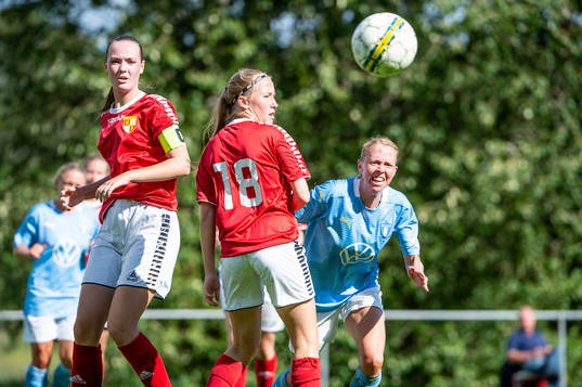 Klågerups Andrea Lindgren och Li Persson mot Malmö FFs
