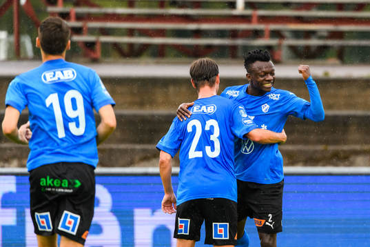 Bläddra bland fler bilder av Fotboll, Superettan, Degerfors - Halmstad