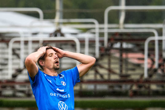 Halmstads Mikael Boman deppar