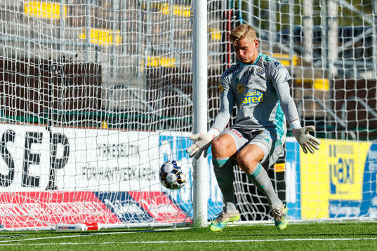 Falkenbergs målvakt Johan Brattberg