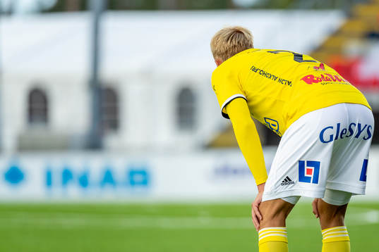 Falkenbergs Gabriel Johansson deppar  fotbollsmatchen i