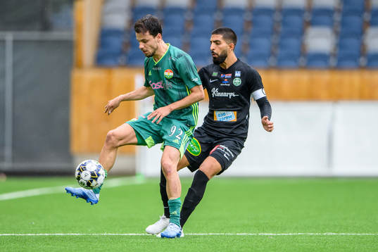 Dalkurds Liridon Selmani och Västerås Sean Sabetkar