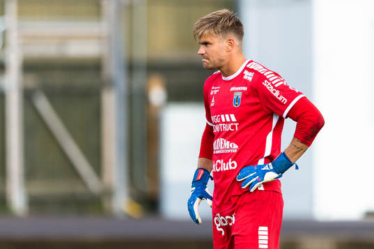Sirius målvakt Lukas Jonsson deppar