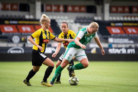 Häckens Linnea Tibatt och Emelie Pettersson mot Zeniths