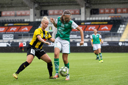Häckens Linnea Tibatt och Zeniths Sara Aronsson