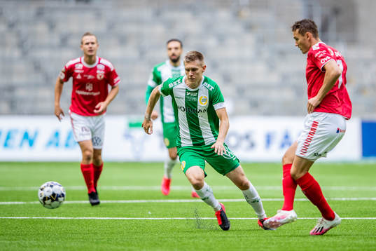 Hammarbys Aron Johansson och Kalmars Piotr Johansson