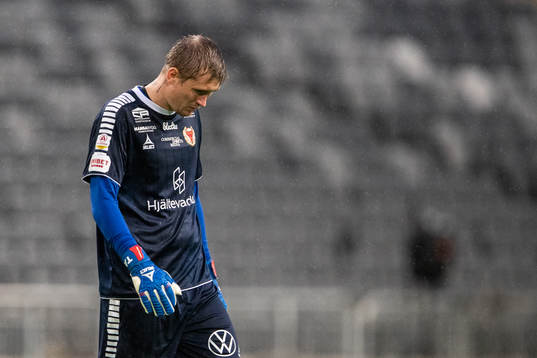 Kalmars målvakt Tobias Andersson deppar