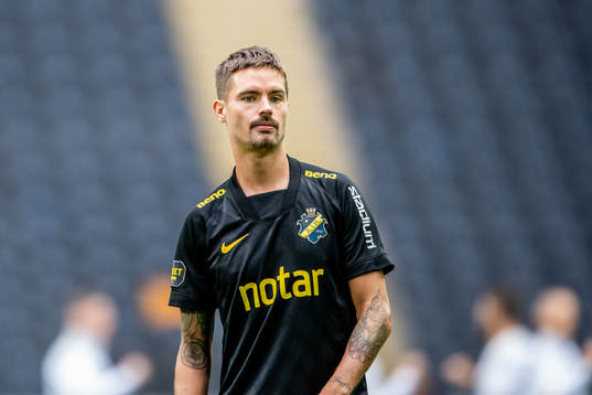 s Mikael Lustig
