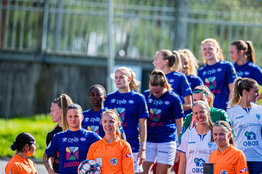 Sherida Spitse of Vålerenga, Marit Buhaug Folstad,