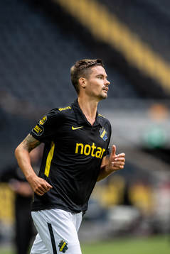 s Mikael Lustig