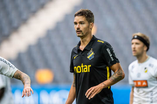 s Mikael Lustig