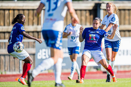Ajara Nchout Njoya, Sherida Spitse of Vålerenga and