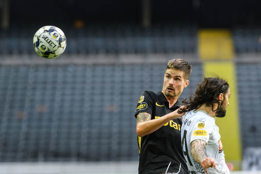 s Mikael Lustig
