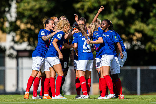 Sherida Spitse, Celin Bizet Ildhusøy, Tine Celine England