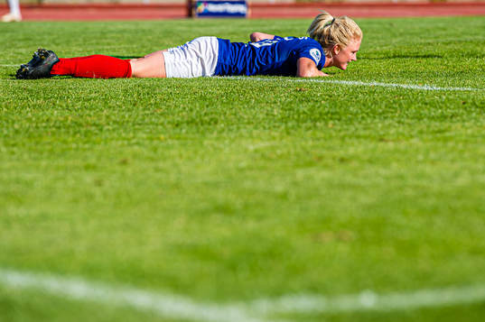Rikke Marie Madsen of Vålerenga looks dejected