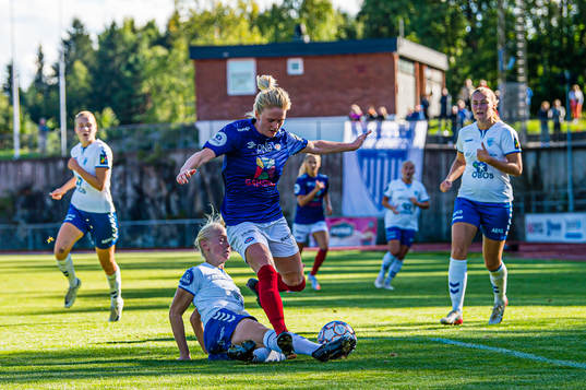Sara Iren Lindbak Hørte of Kolbotn  and Rikke Marie Madsen