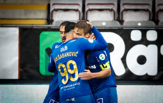 IFK Norrköpings Christoffer Nyman gör 1-2 och jublar med