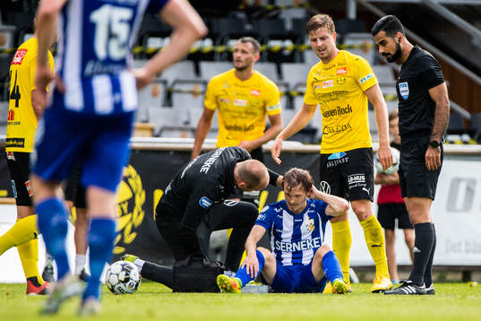 IFK Göteborgs Patrik Karlsson Lagemyr får läkarvård
