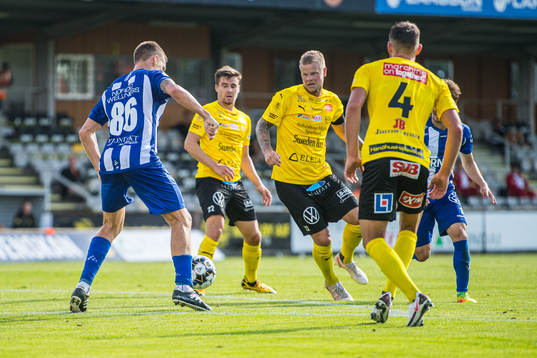 IFK Göteborgs Pontus Wernbloom och Mjällbys David