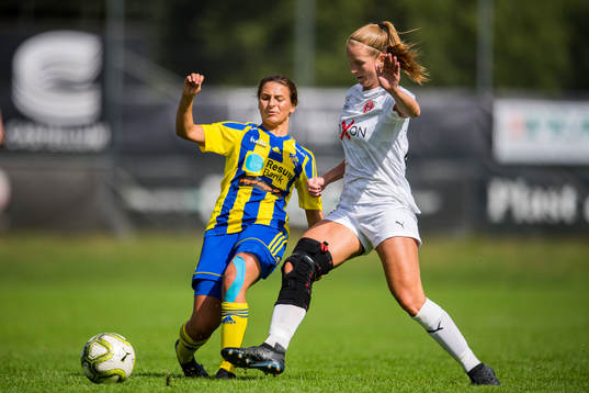 Eskilsminnes Emma Petrovic och Hittarps Maja Ahlm