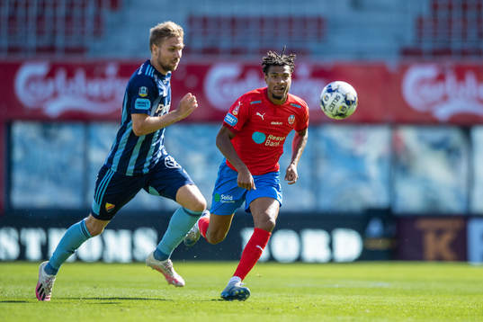 Djurgårdens Jonathan Ring och Helsingborgs Joseph Ceesay