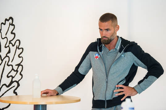 Helsingborgs tränare Olof Mellberg på presskonferensen