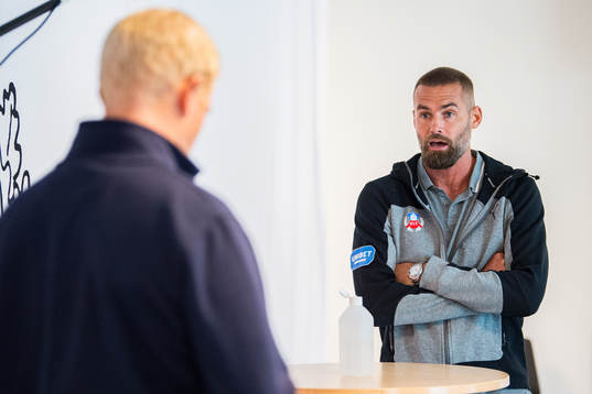 Helsingborgs tränare Olof Mellberg på presskonferensen