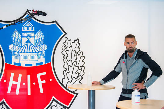 Helsingborgs tränare Olof Mellberg på presskonferensen