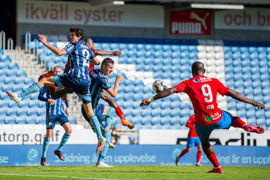Helsingborgs Alhaji Gero skjuter in 3-1 målet