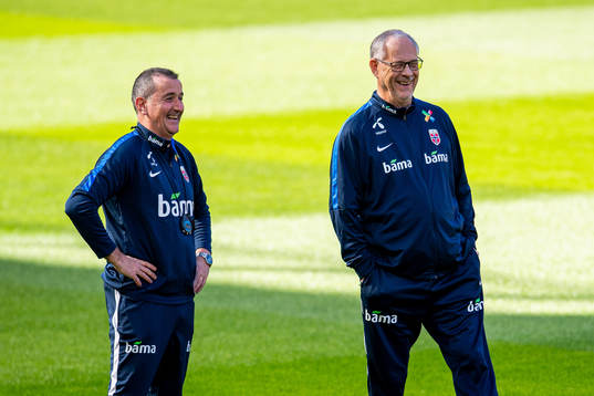 Per Joar Hansen, assistant coach, and Lars Lagerbäck, head