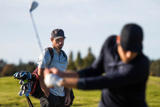Luleås Niklas Olausson spelar golf