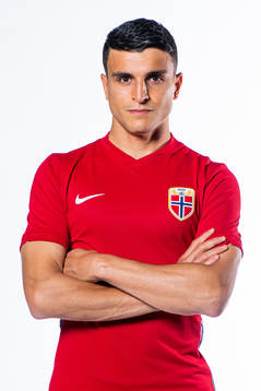 Mohamed «Moi» Elyounoussi of the Norwegian national